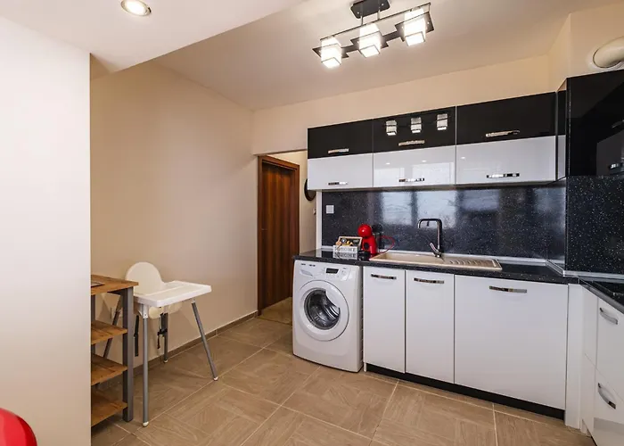 Luxury With Sea View,free Parking! Appartamento *