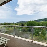 Luxury With Sea View,free Parking! Appartement