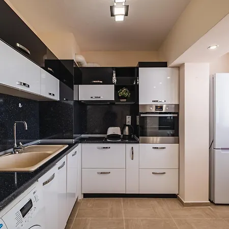 Luxury With Sea View,free Parking! * Варна