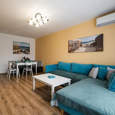 Luxury With Sea View,free Parking!