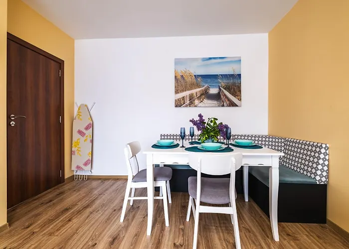 Luxury With Sea View,free Parking! Апартаменты