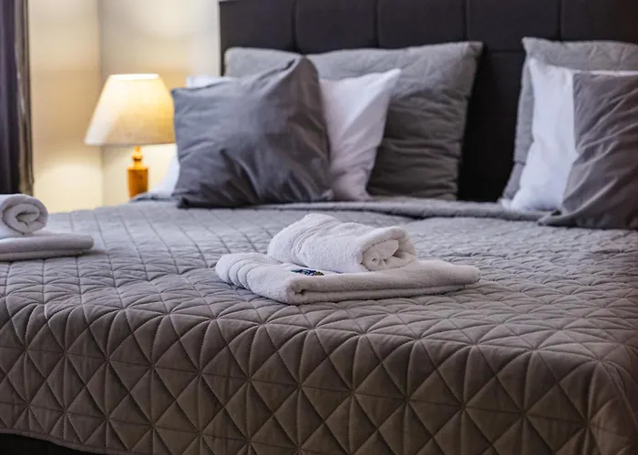 Luxury With Sea View,free Parking! Апартаменты